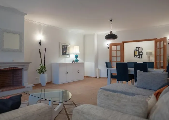 Stunning Caravelas Feriehus Praia del Rei