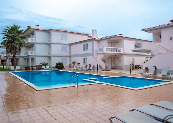 Stunning Caravelas Feriehus Praia del Rei